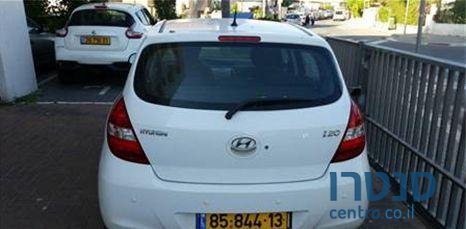 2012' Hyundai i20 אינספייר photo #1