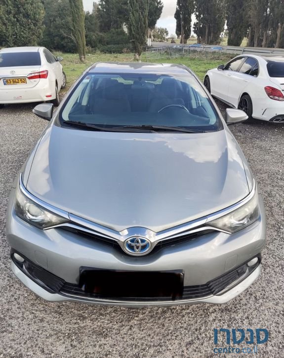 2015' Toyota Auris טויוטה אוריס photo #2