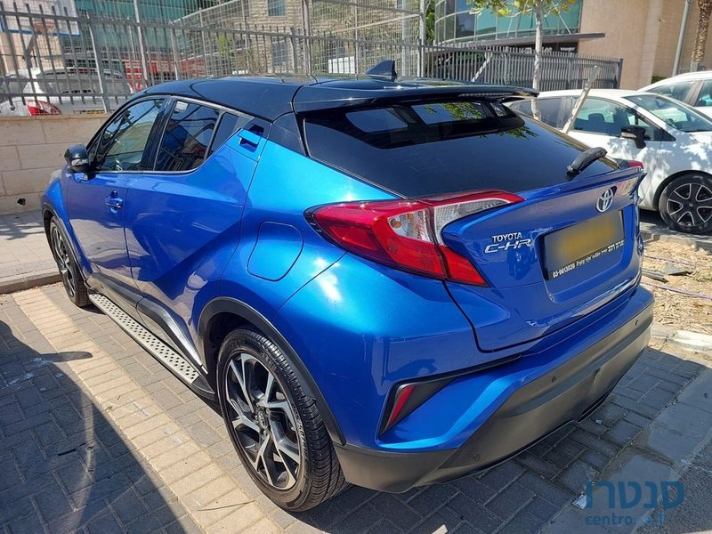 2017' Toyota C-HR טויוטה photo #2