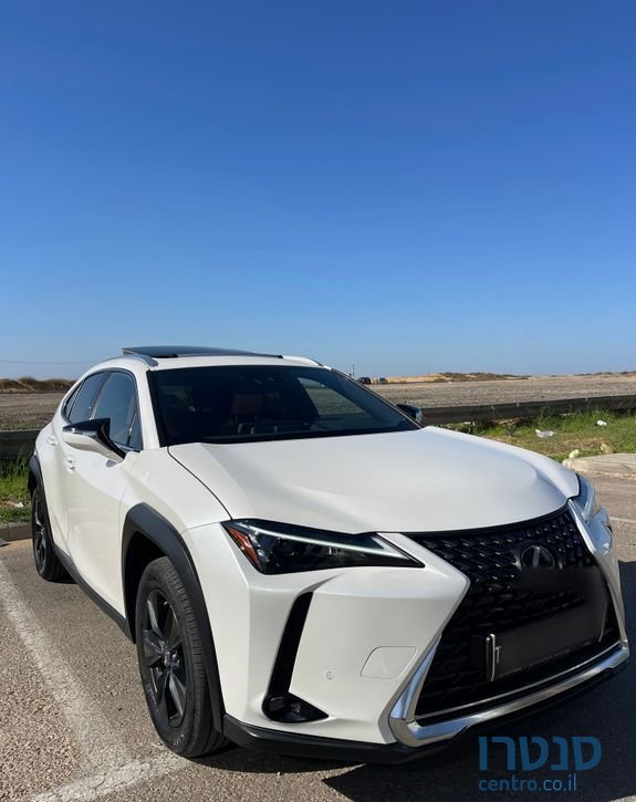 2024' Lexus UX לקסוס photo #2