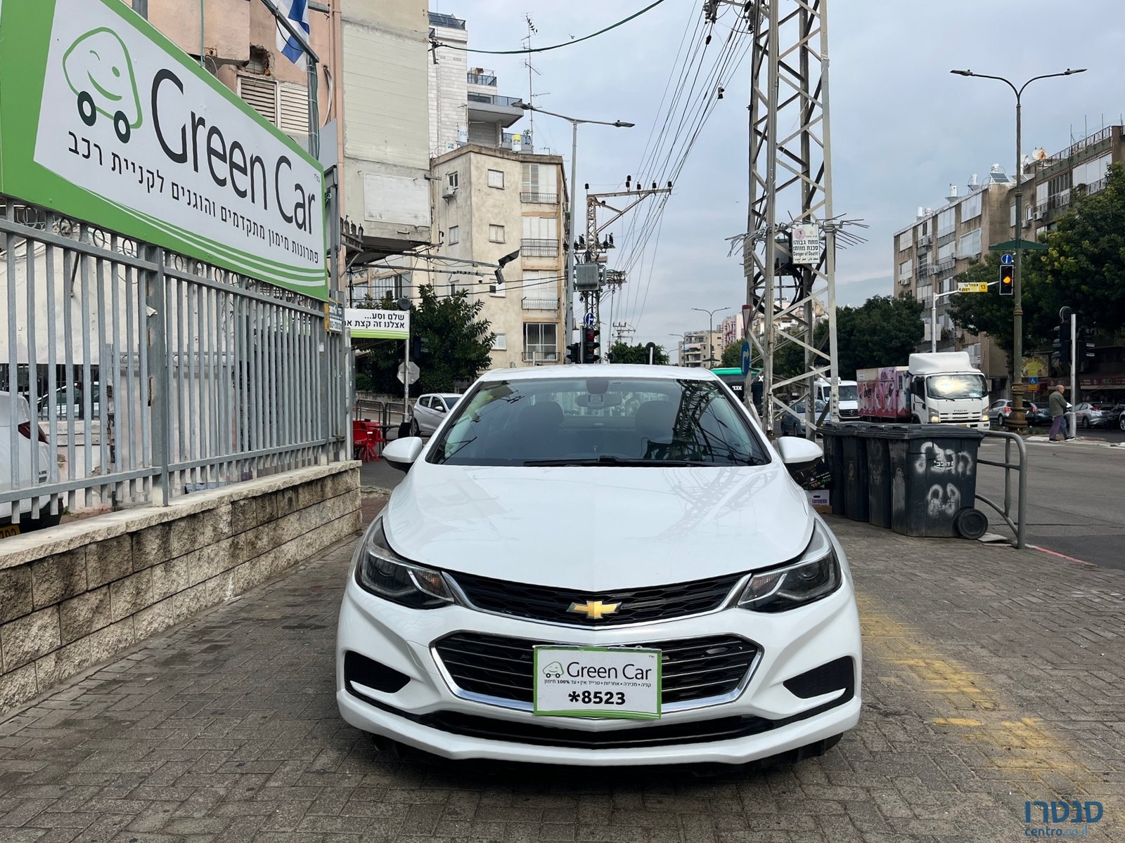 2018' Chevrolet Cruze LT photo #2