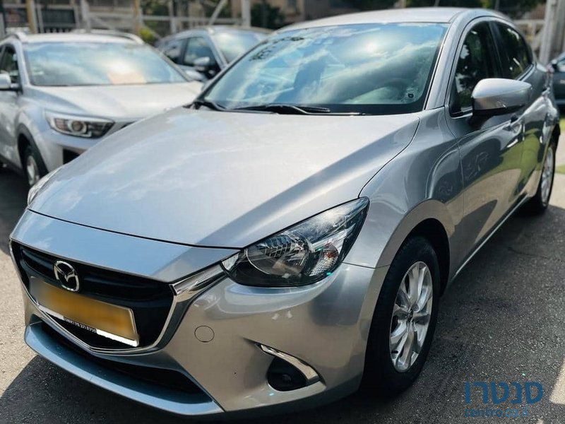2020' Mazda 2 photo #1