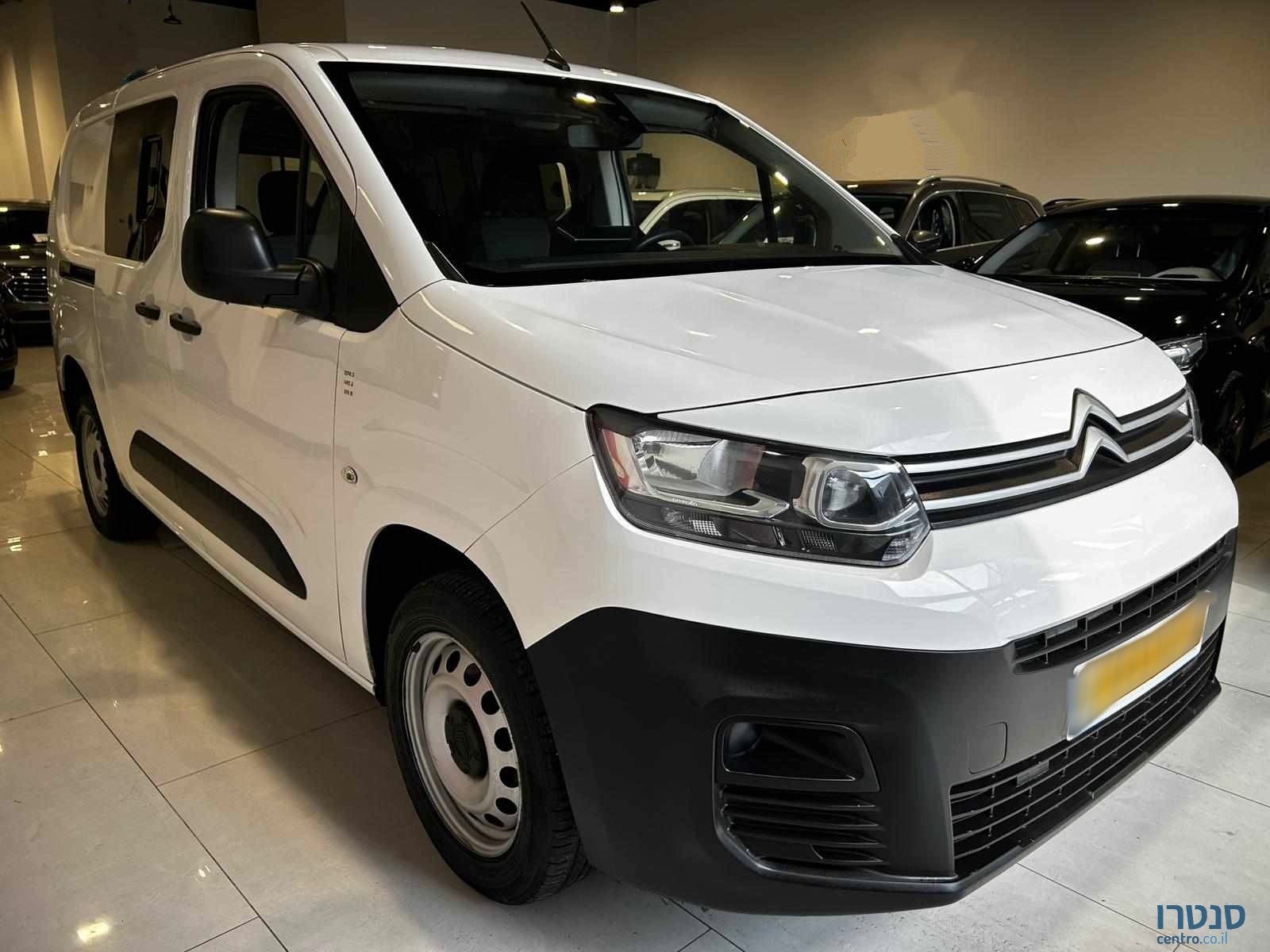 2021' Citroen Berlingo photo #2