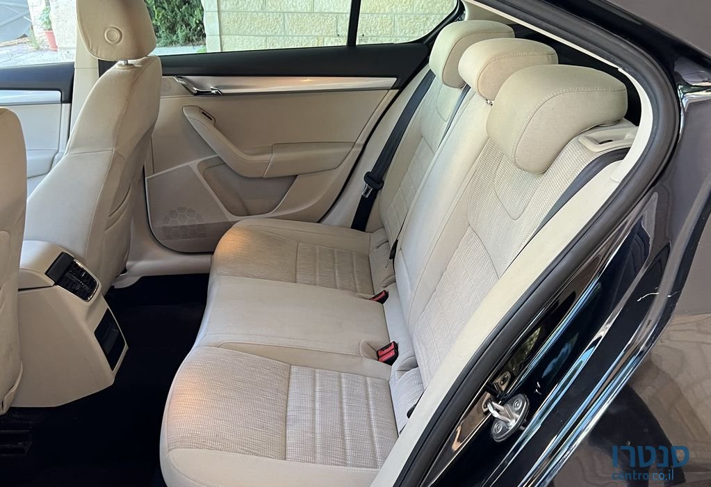 2017' Skoda Octavia סקודה אוקטביה photo #6