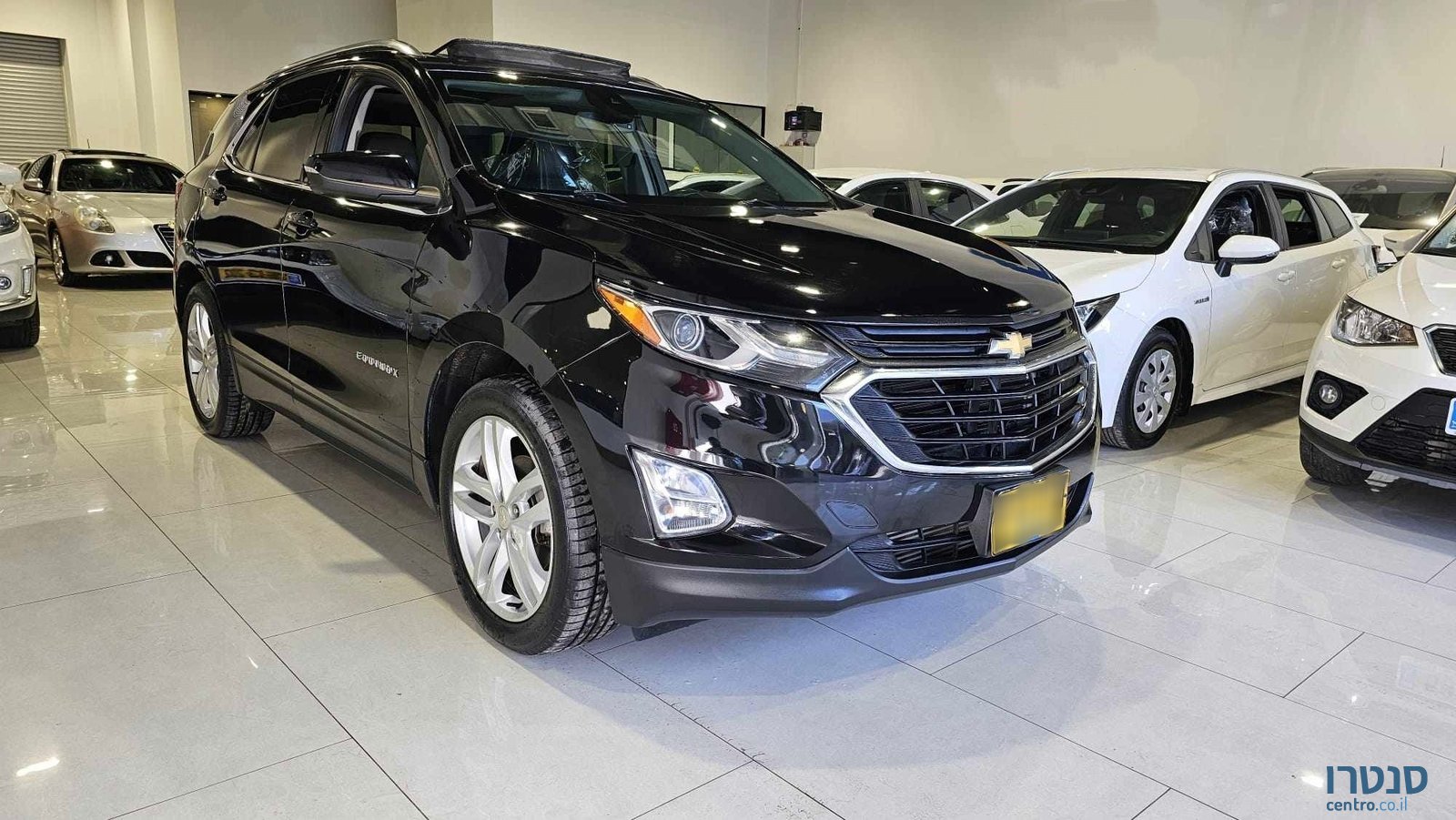 2020' Chevrolet Equinox photo #2