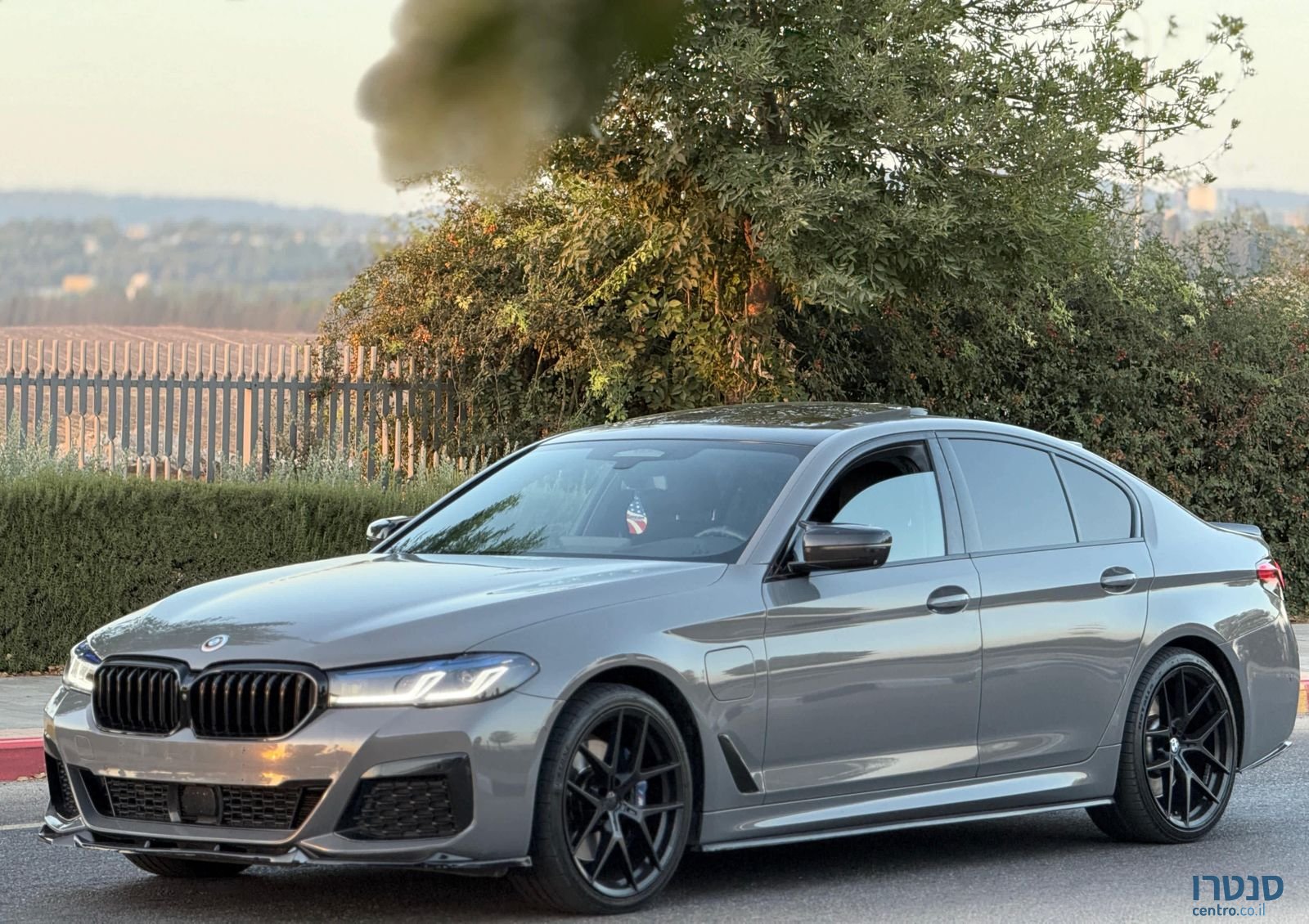 2021' BMW 5 Series ב מ וו סדרה 5 photo #3