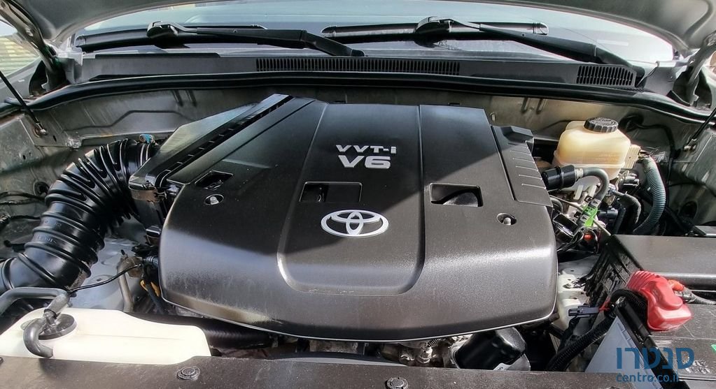 2005' Toyota 4Runner טויוטה photo #4