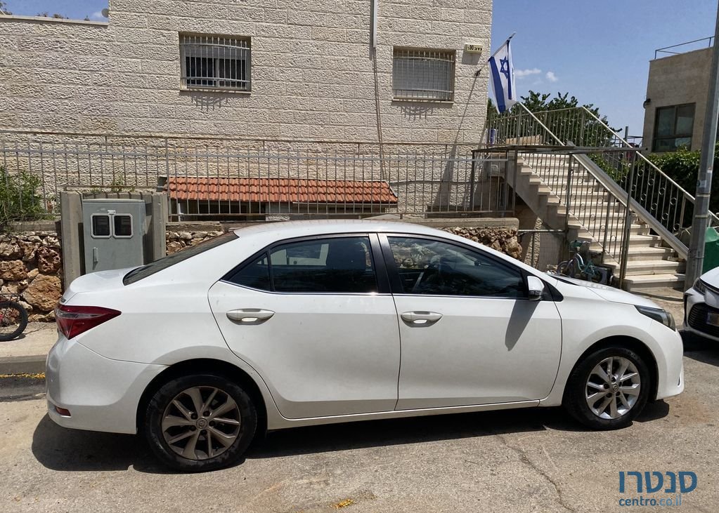 2016' Toyota Corolla טויוטה קורולה photo #3