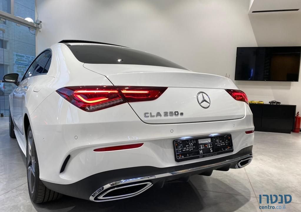 2021' Mercedes-Benz Cla מרצדס photo #2