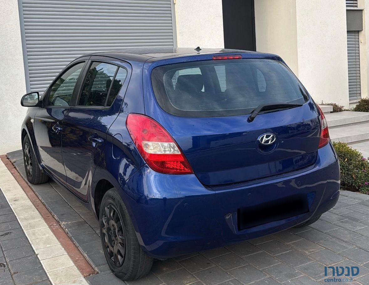 2011' Hyundai i20 יונדאי photo #2