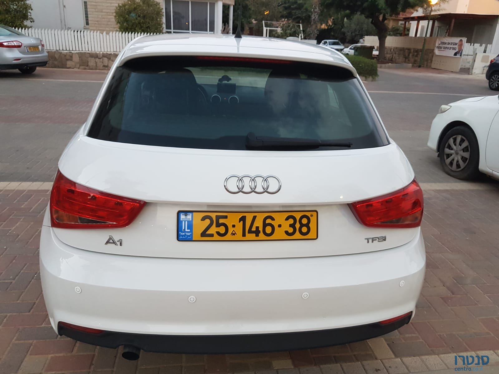 2016' Audi A1 photo #1
