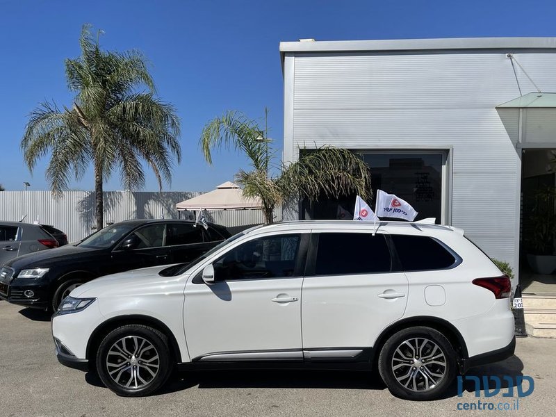 2018' Mitsubishi Outlander מיצובישי אאוטלנדר photo #5