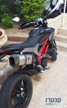 2013' Ducati היפרמוטארד 821 photo #1