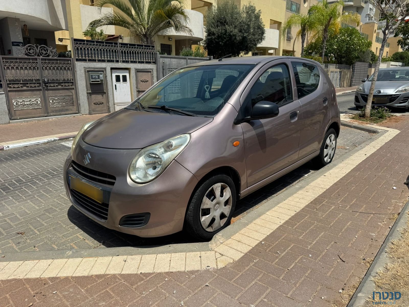 2012' Suzuki Alto photo #3