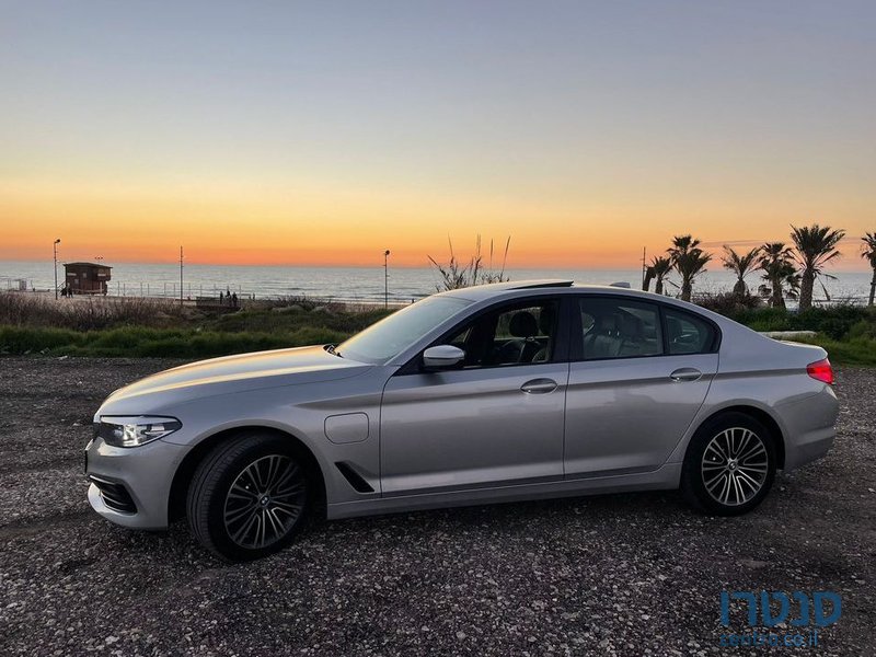 2020' BMW 5 Series ב.מ.וו סדרה 5 photo #3