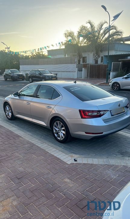 2018' Skoda Superb סקודה סופרב photo #2