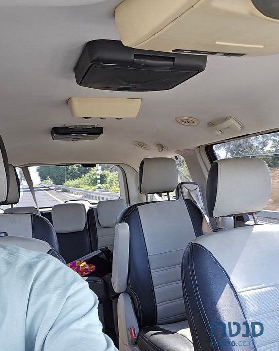 2008' Chrysler Grand Voyager קרייזלר גראנד וויאג'ר photo #5