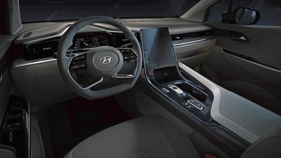 2022 Hyundai Custo Minivan Shows Interior With Big Screen, Tucson Cues