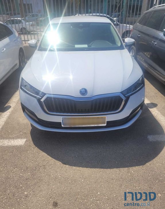 2021' Skoda Octavia סקודה אוקטביה photo #3