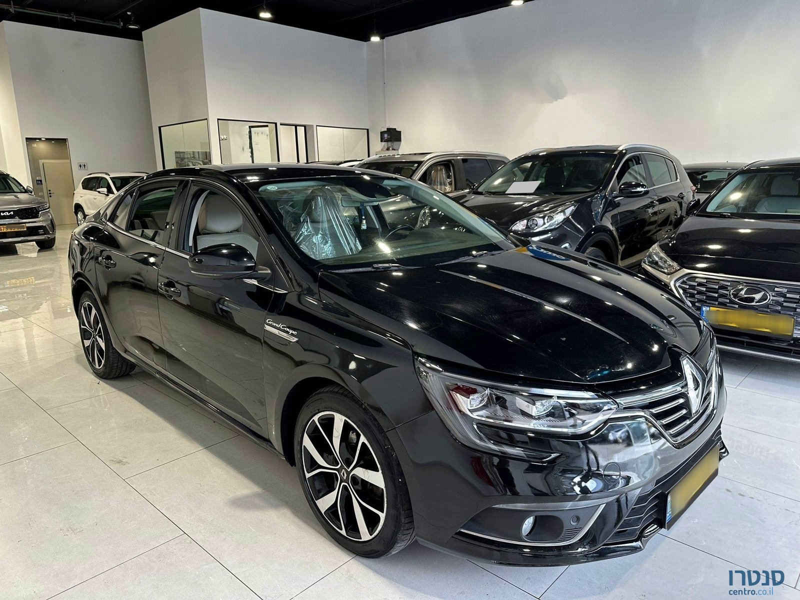 2021' Renault Megane photo #2