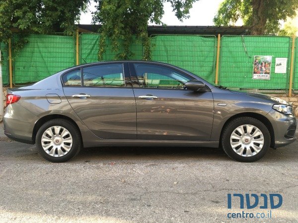 2016' Fiat Tipo photo #1