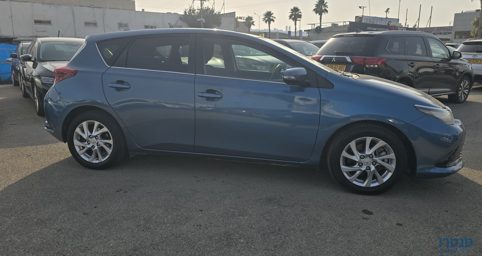 2016' Toyota Auris טויוטה אוריס photo #4