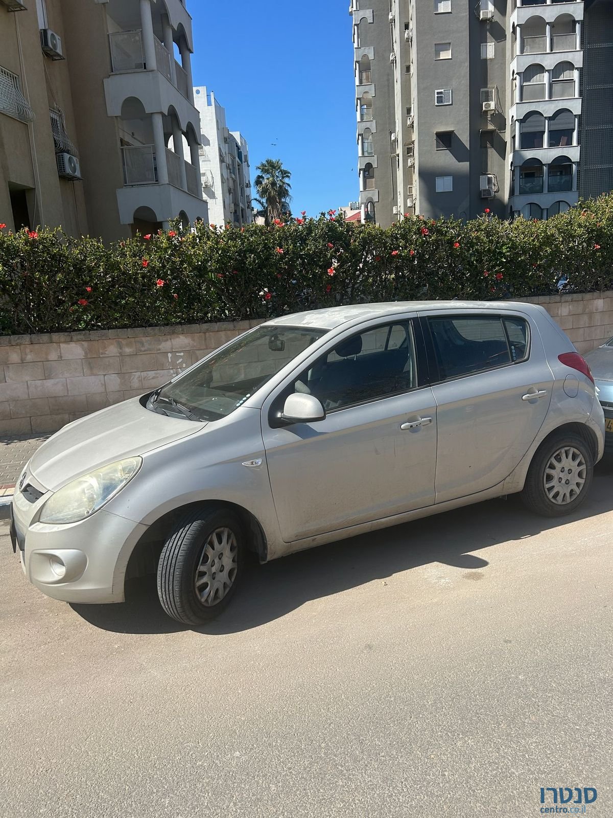 2010' Hyundai i20 יונדאי photo #1