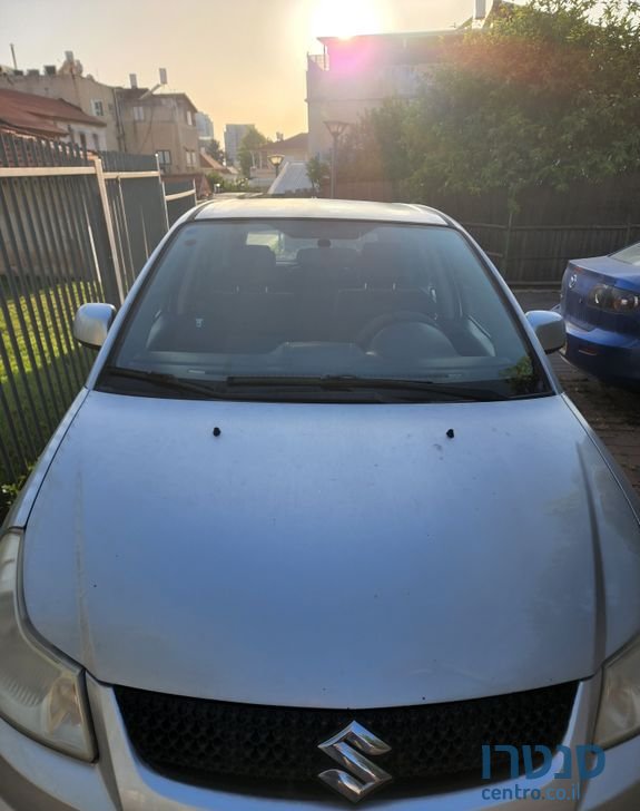 2010' Suzuki SX4 סוזוקי photo #3