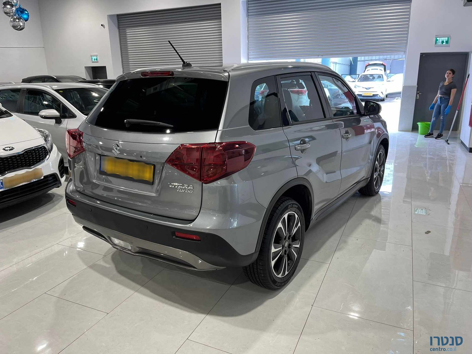 2019' Suzuki Vitara photo #3