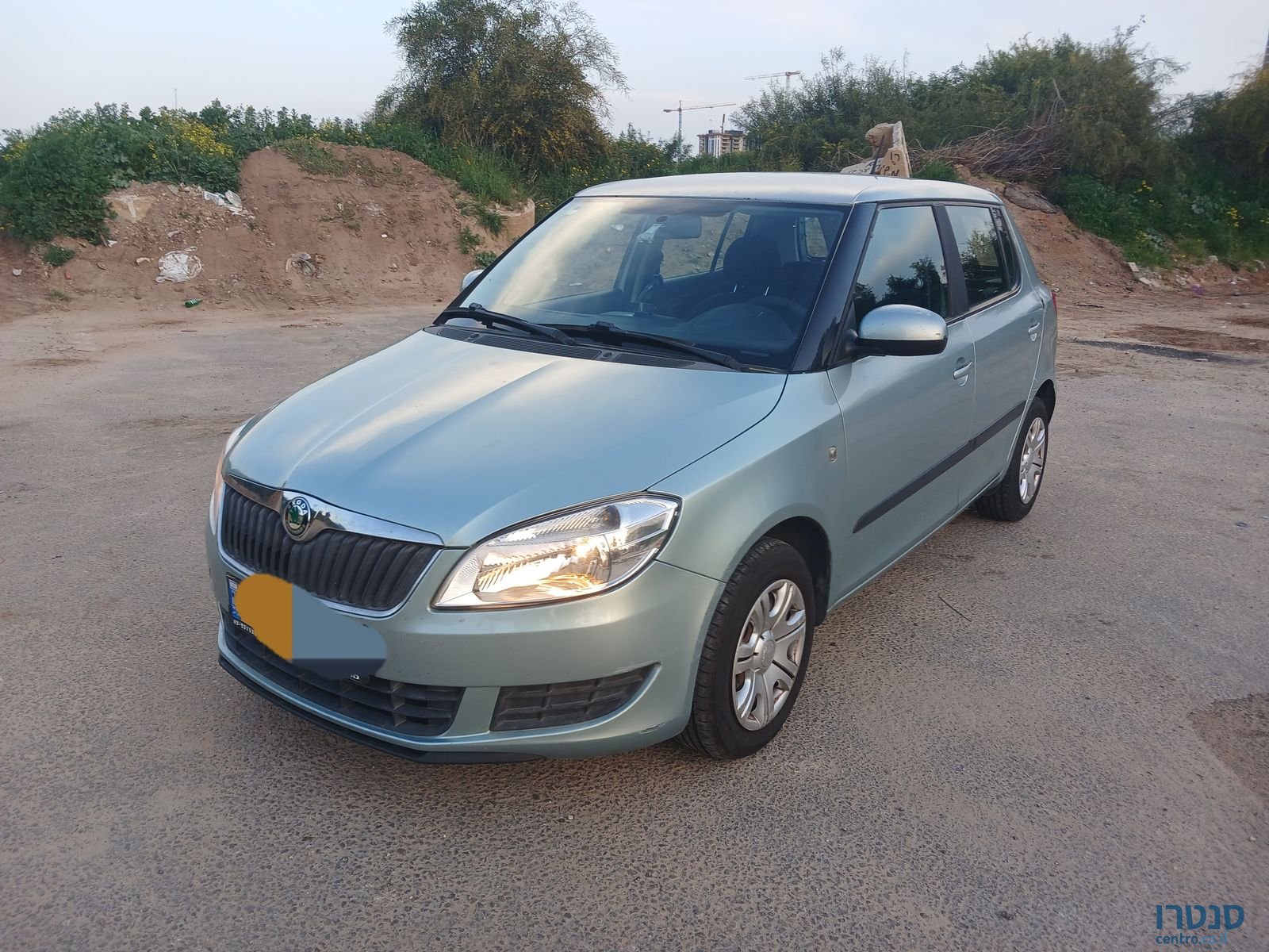 2012' Skoda Fabia סקודה פאביה photo #3