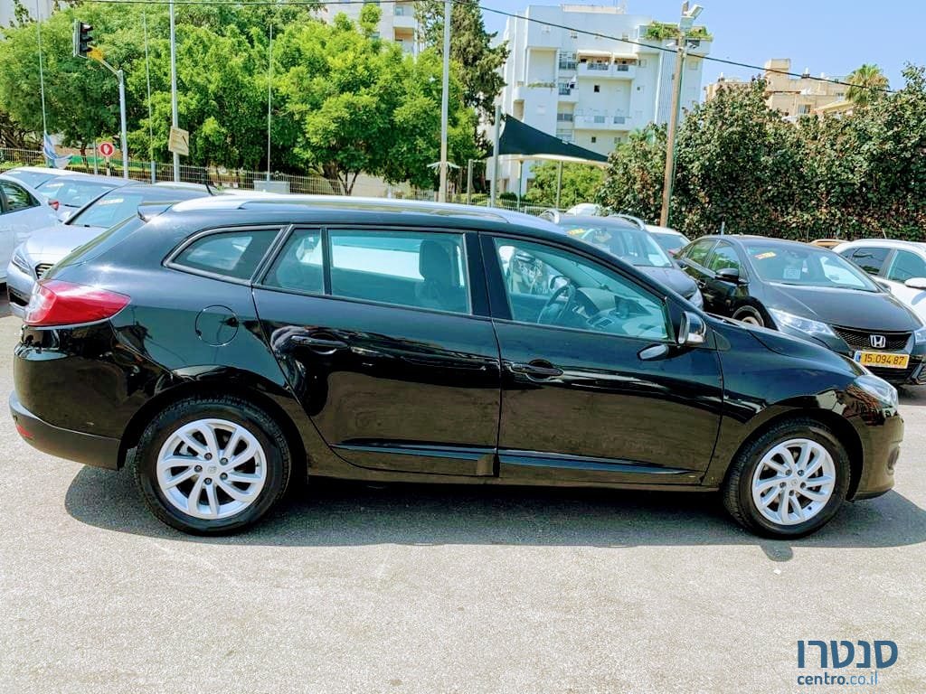 2017' Renault Megane photo #3