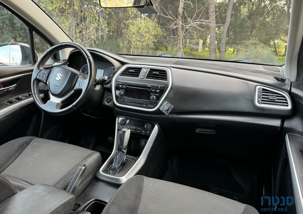 2015' Suzuki Crossover סוזוקי Sx4 קרוסאובר photo #4