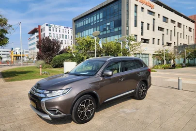 2015' Mitsubishi Outlander מיצובישי אאוטלנדר