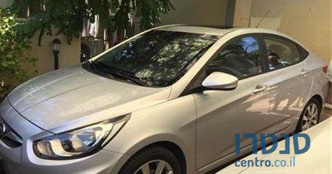 2014' Hyundai i25 photo #1