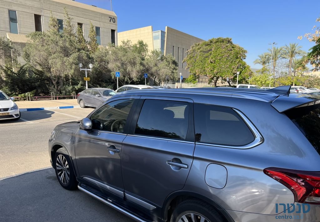 2019' Mitsubishi Outlander מיצובישי אאוטלנדר photo #6