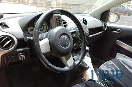 2010' Mazda 2 מאזדה 2 אקטיב photo #3