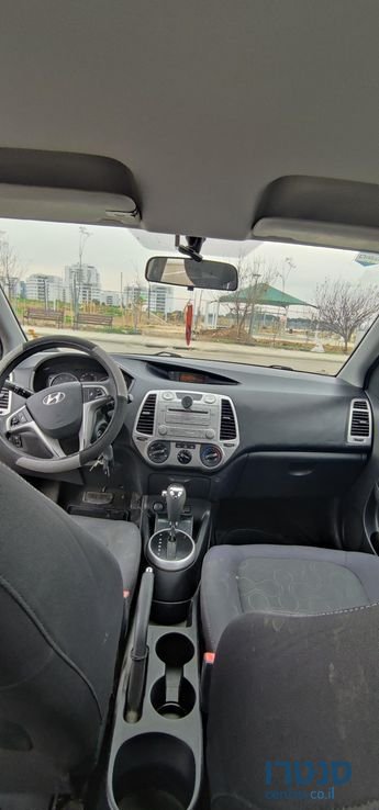 2009' Hyundai i20 יונדאי photo #4