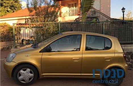 2002' Toyota Yaris photo #1