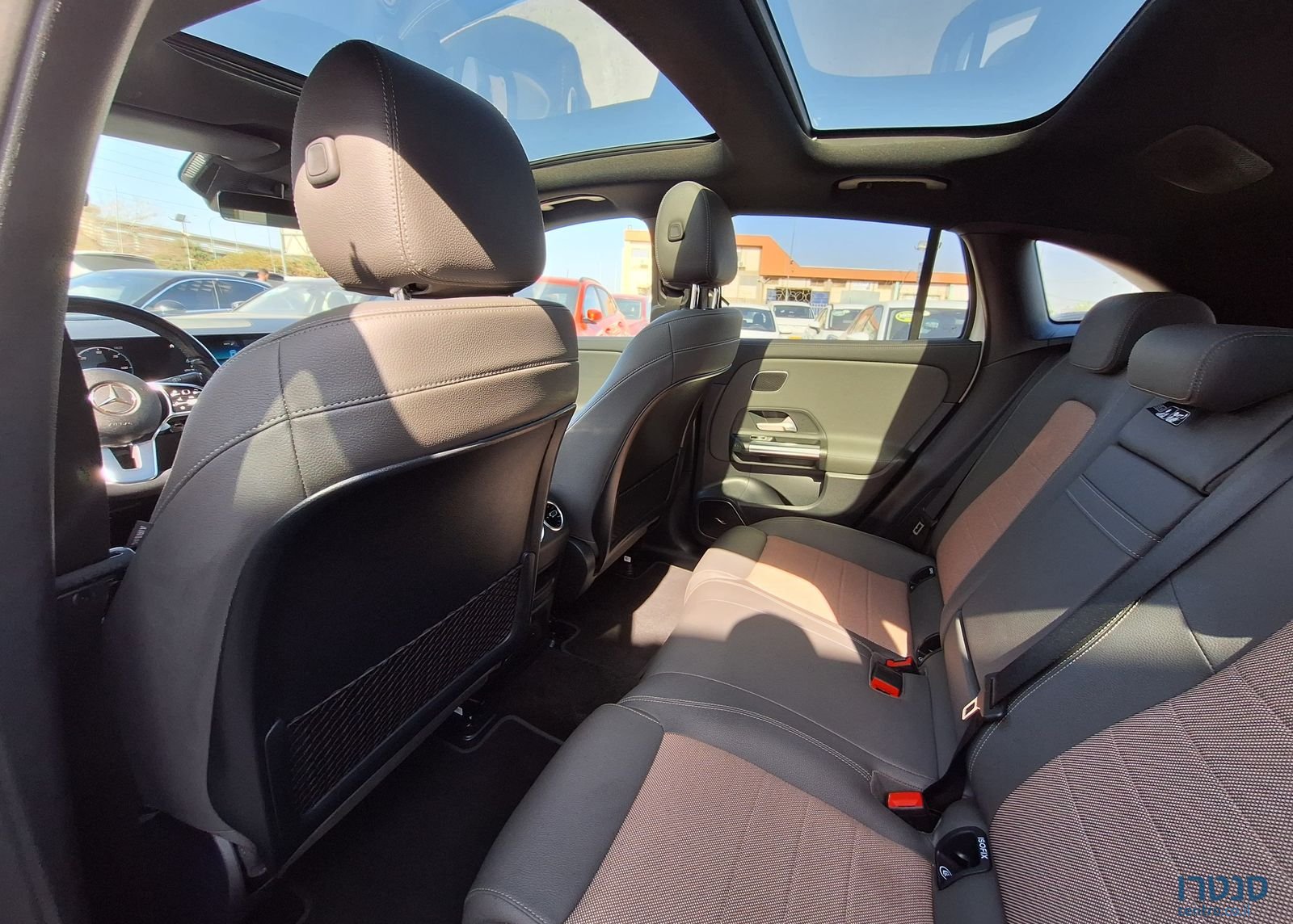 2021' Mercedes-Benz EQA מרצדס-בנץ photo #2