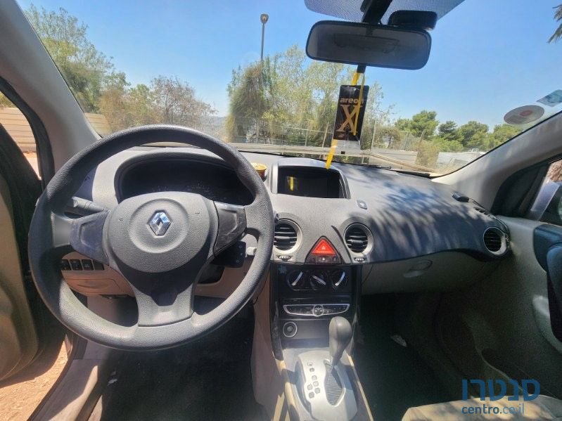 2010' Renault Clio רנו קליאו photo #3