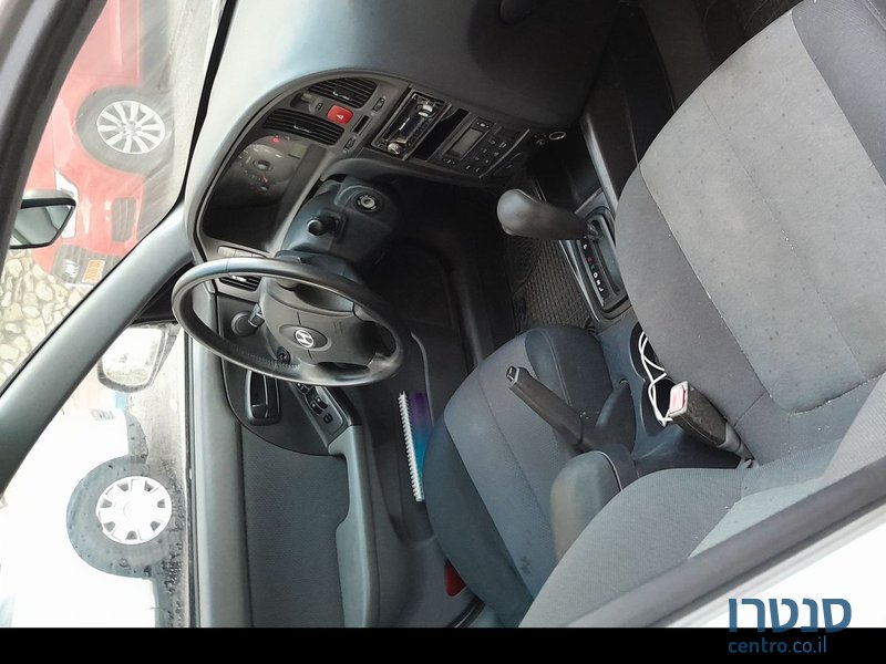 2004' Hyundai Elantra יונדאי אלנטרה photo #4