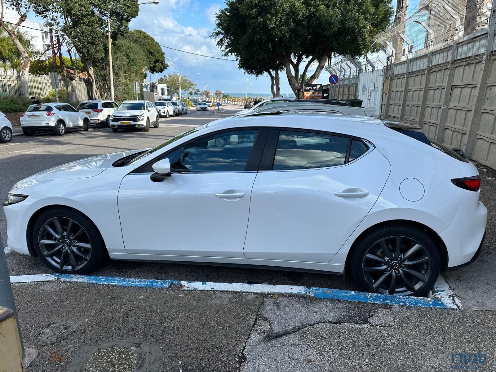 2019' Mazda 3 מאזדה photo #3