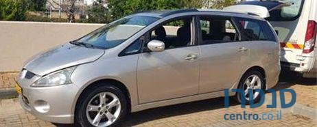 1999' Mitsubishi Grandis מיצובישי גרנדיס photo #1