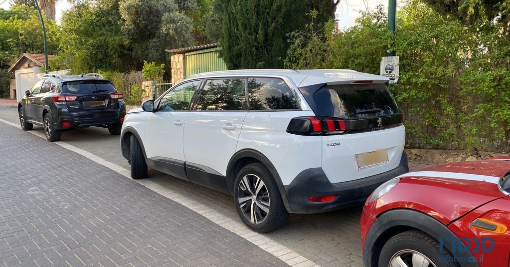 2019' Peugeot 5008 פיג'ו photo #3