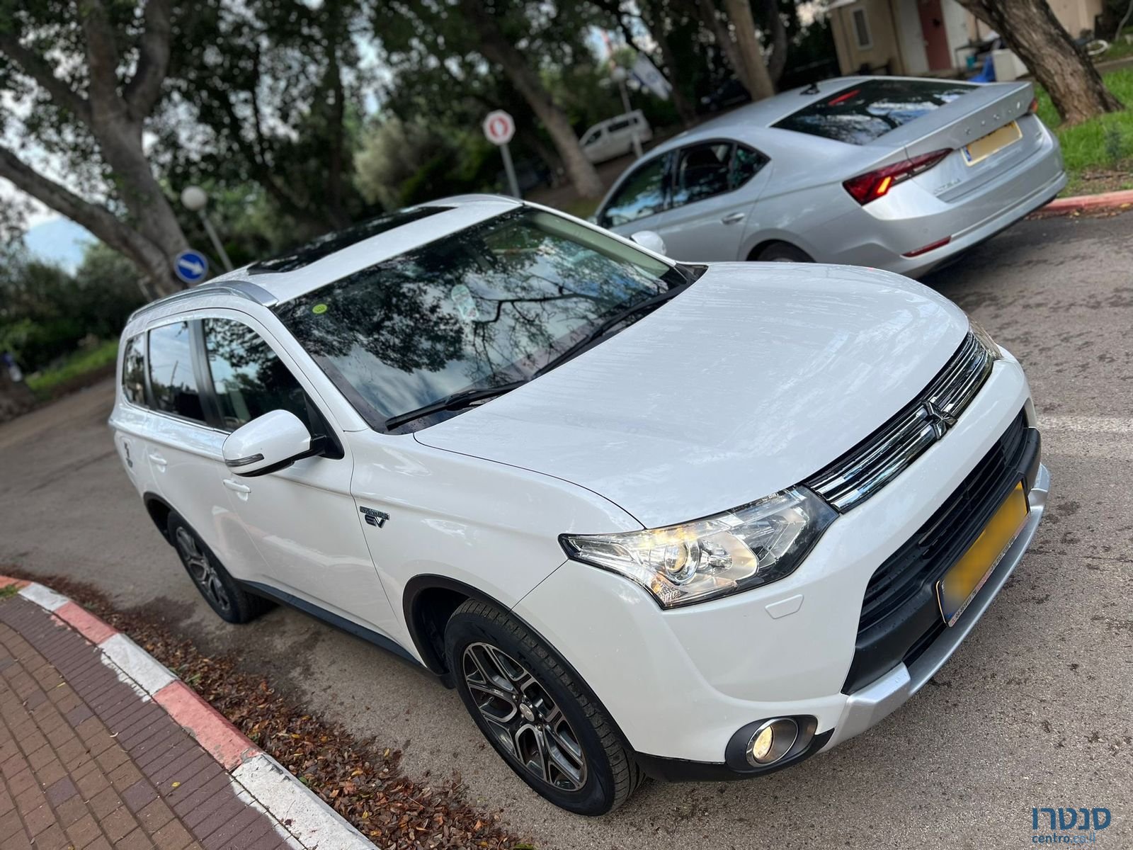 2016' Mitsubishi Outlander מיצובישי אאוטלנדר photo #4