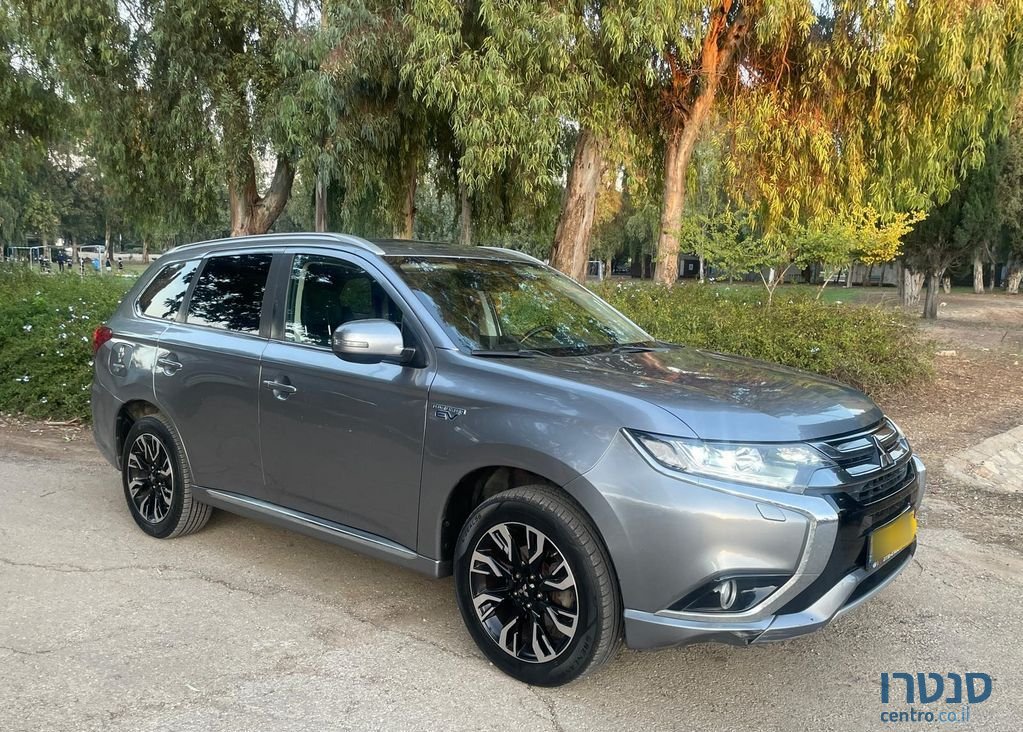 2018' Mitsubishi Outlander מיצובישי אאוטלנדר photo #6
