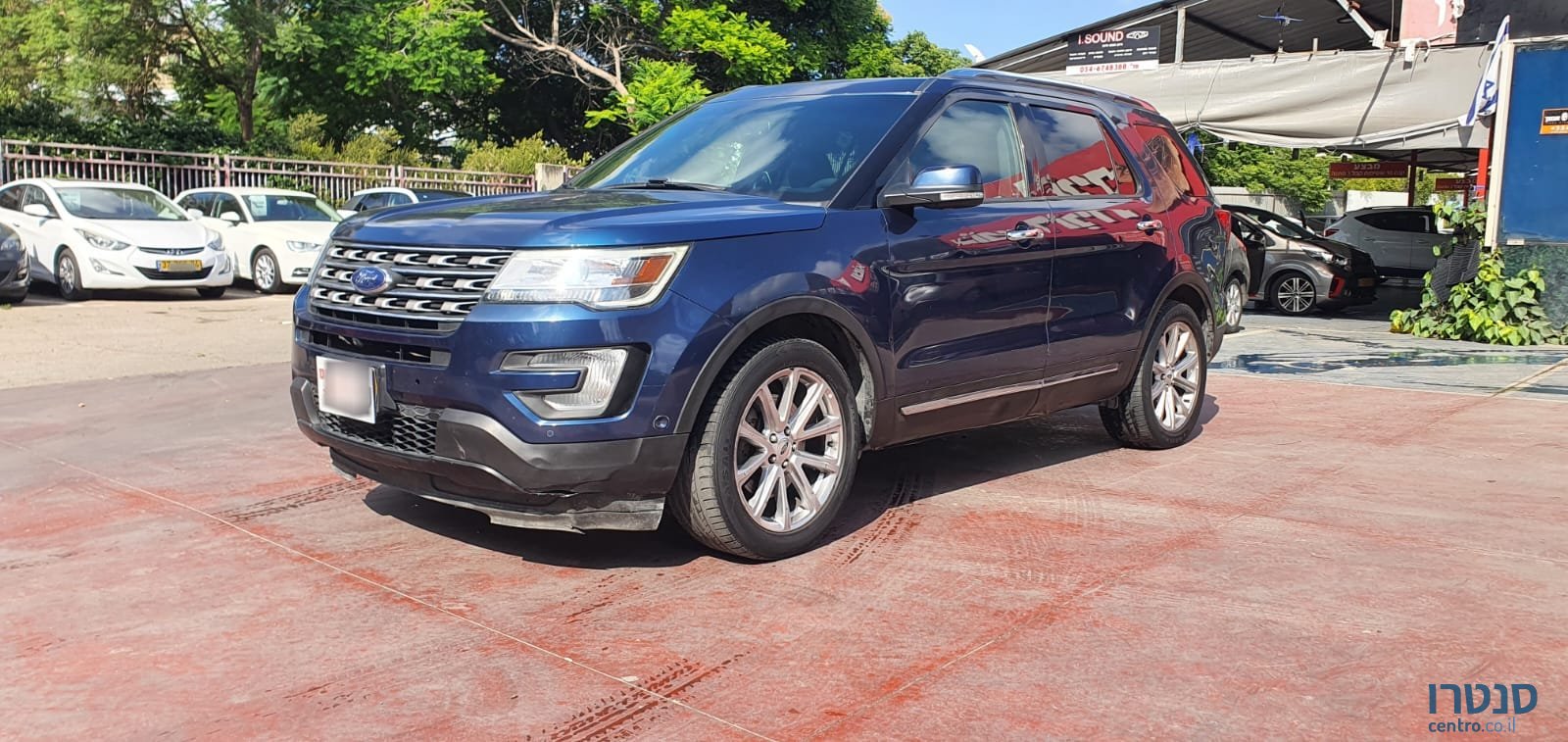 2017' Ford Explorer photo #4