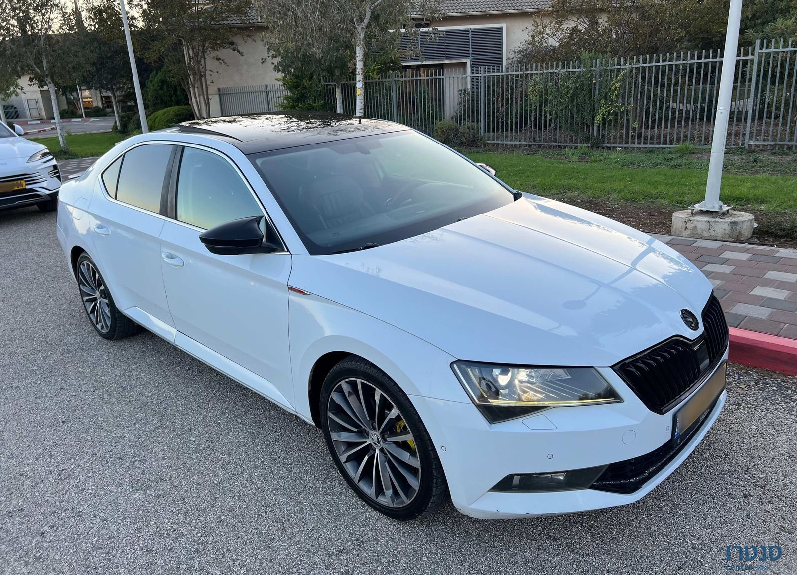 2017' Skoda Superb סקודה סופרב photo #6