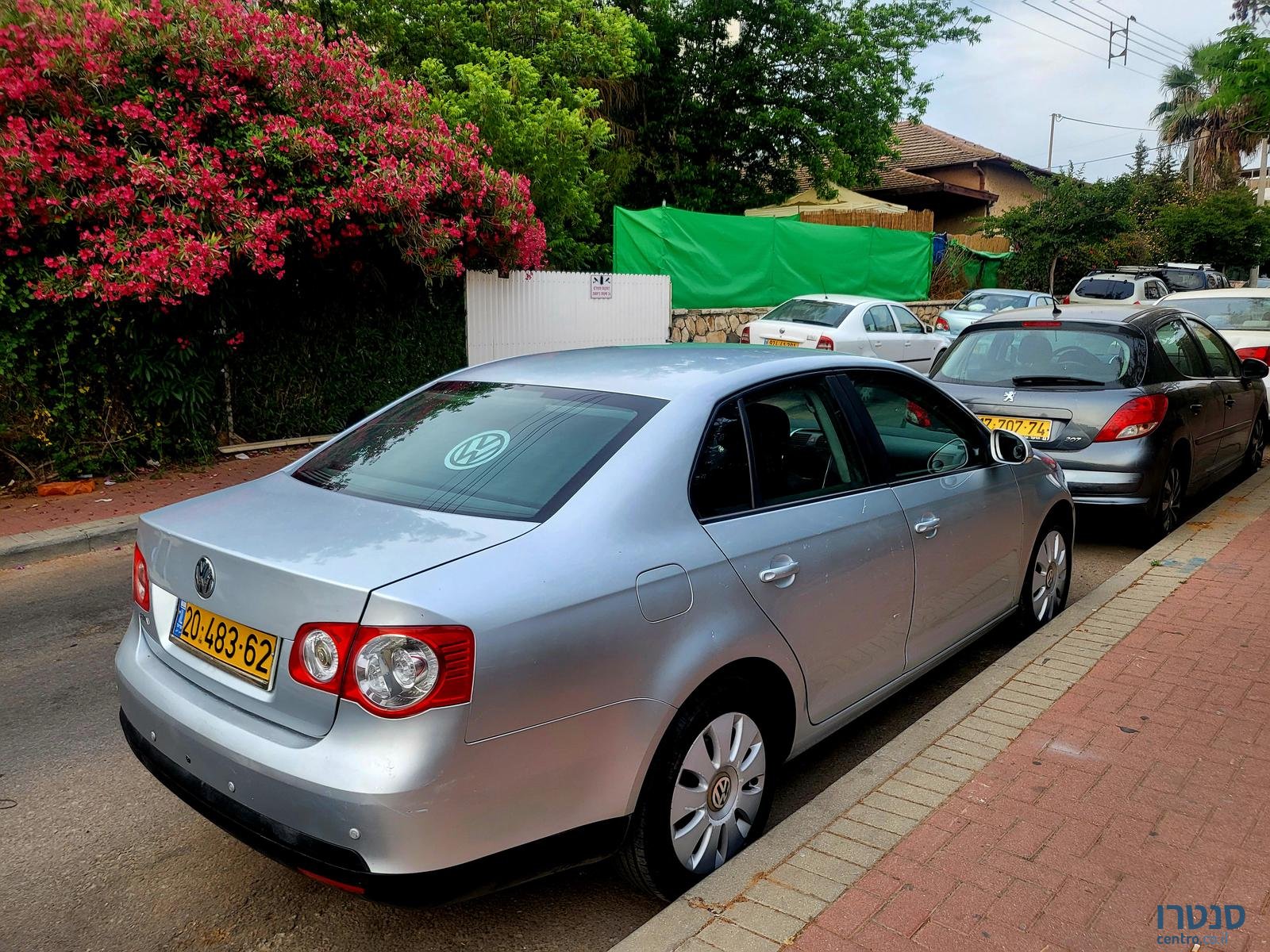 2007' Volkswagen Jetta photo #6