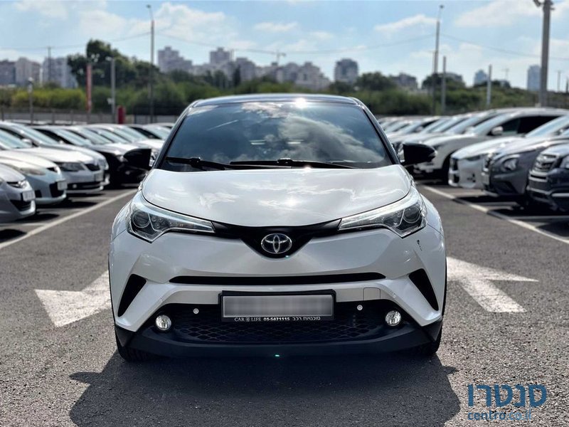 2017' Toyota C-HR טויוטה photo #4